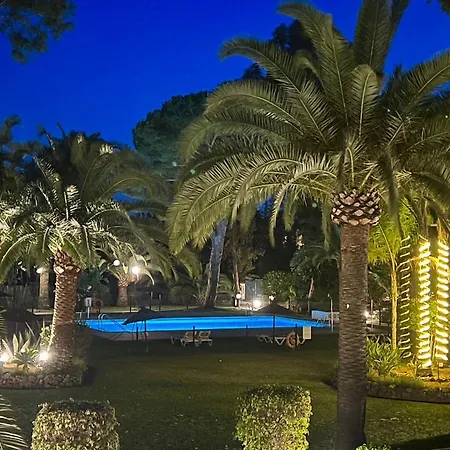 Andrea Con Piscina Marbellac