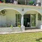 Andrea Con Piscina Марбелья