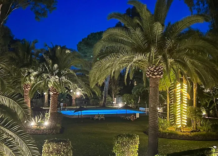 Andrea Con Piscina Marbella