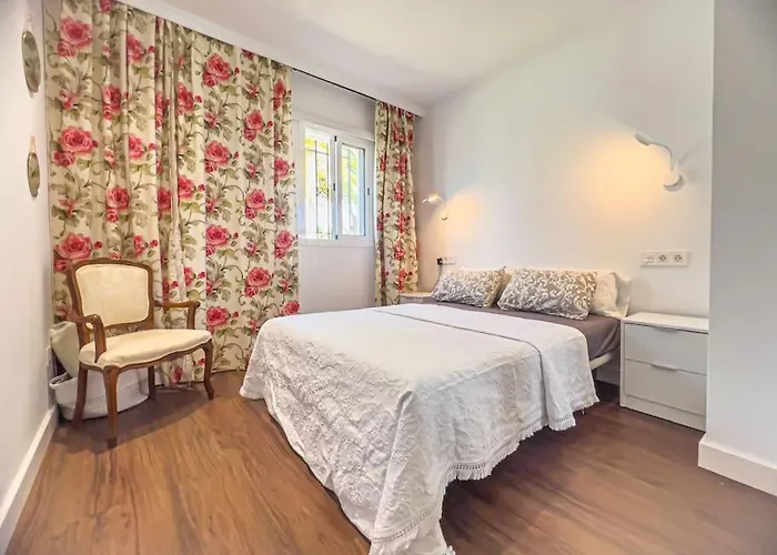 Lägenhet Andrea Con Piscina