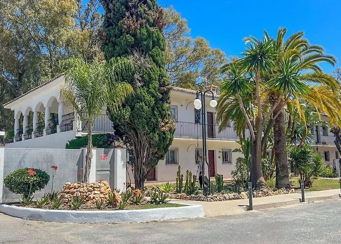 Andrea Con Piscina *