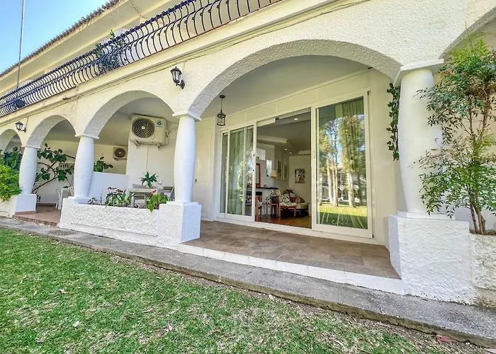 Andrea Con Piscina Marbella