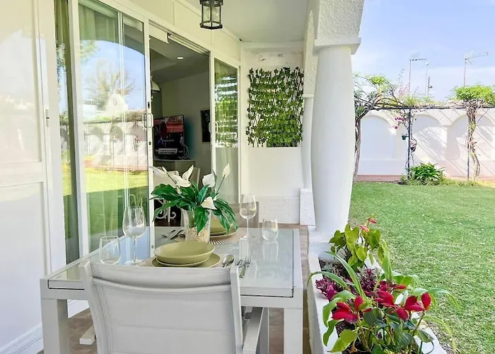 Andrea Con Piscina Lägenhet