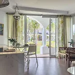 Апартаменты Andrea Con Piscina *