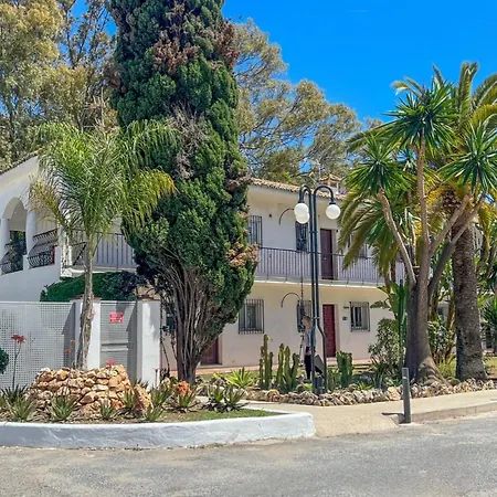 Andrea Con Piscina マルベーリャ