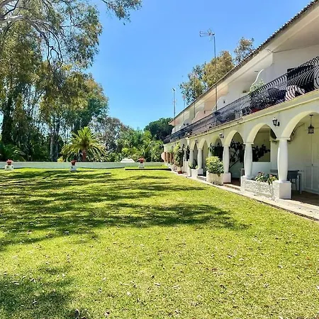 Andrea Con Piscina * マルベーリャ